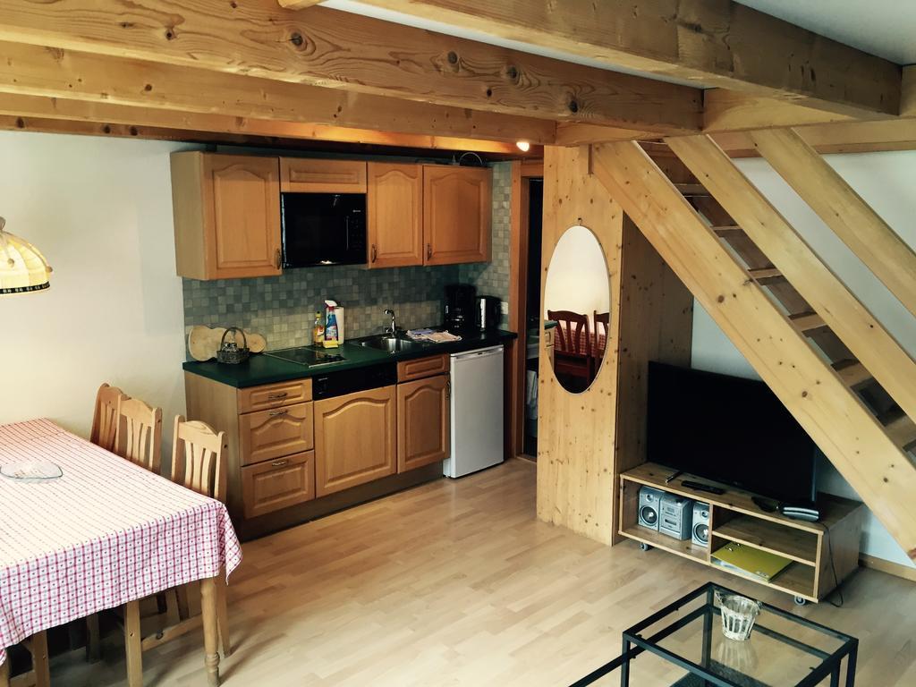 Alpen Chalet Kandersteg Phòng bức ảnh