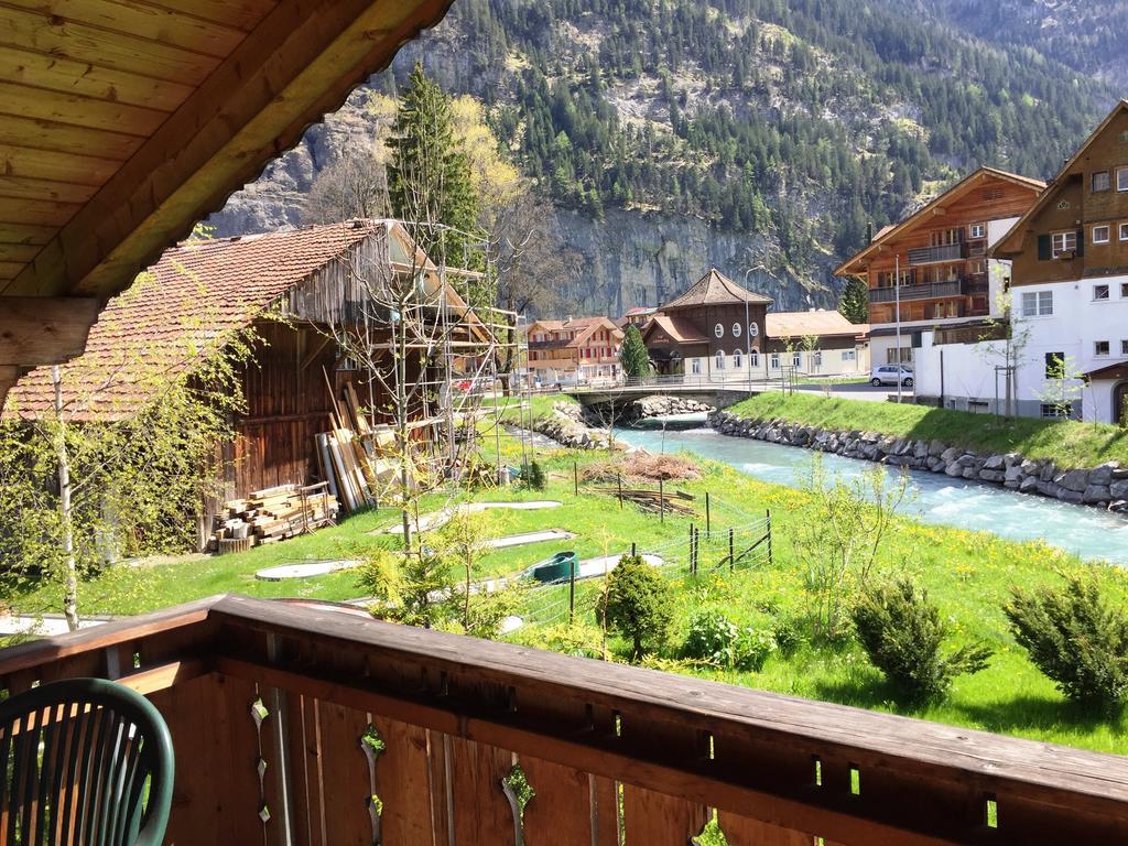 Alpen Chalet Kandersteg Phòng bức ảnh