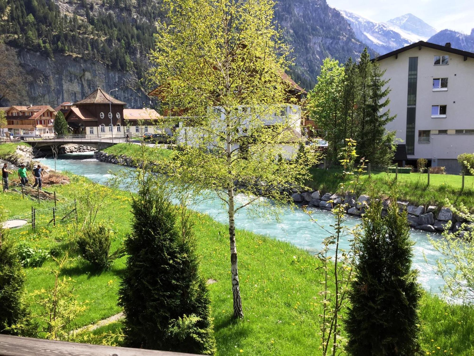Alpen Chalet Kandersteg Phòng bức ảnh